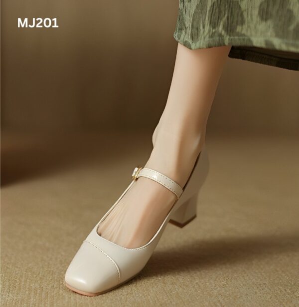 Square toe heel. - Image 4