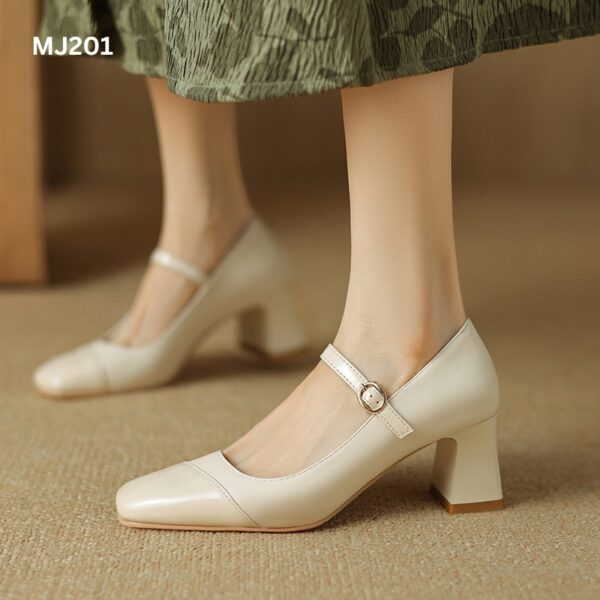Square toe heel. - Image 3