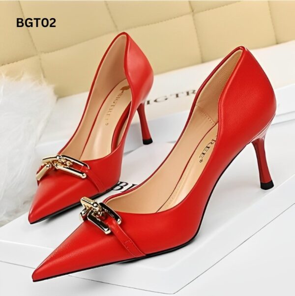 Elegant shoe with Hollow Metal Bucket - Image 4
