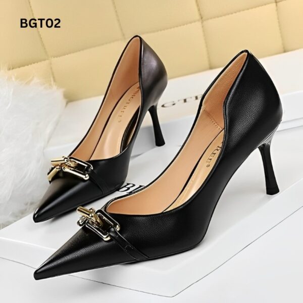 Elegant shoe with Hollow Metal Bucket - Image 2