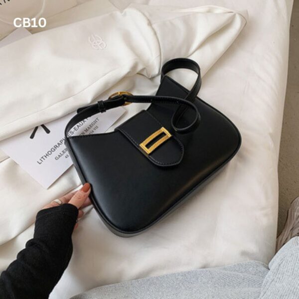 Fashionable Shoulder Bag. - Image 5