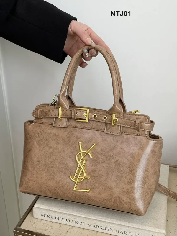 Commuter-Friendly, Fashion-Ready - Image 5