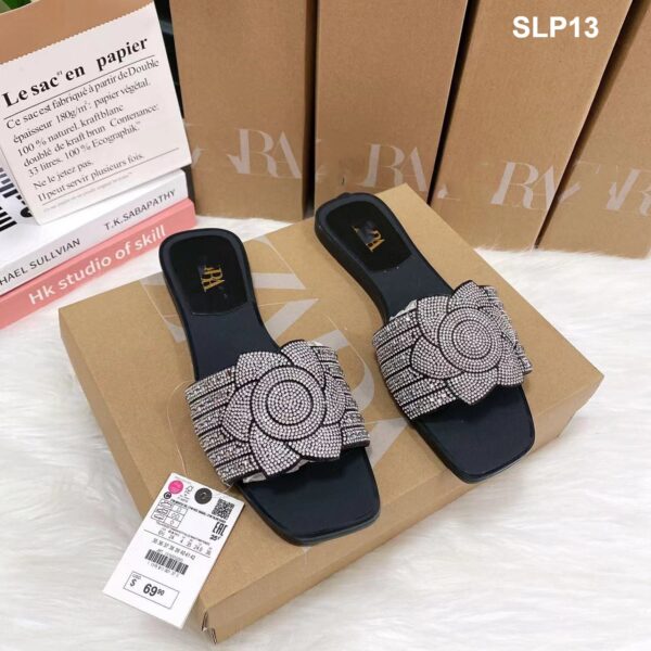 Style Rhinestone Flats Sandals - Image 3