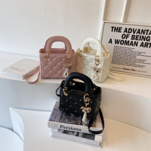 Fashionable One-Shoulder Crossbody Bag