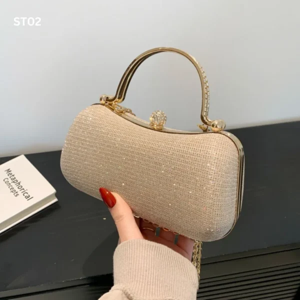 Fashionable Handbag - Image 4