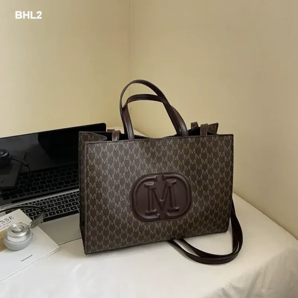 Large capacity ladies bag - Image 3